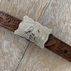 Nocona Boys Western Horse Buckle Embossed Leather Belt. Made in Texas. Size 26
